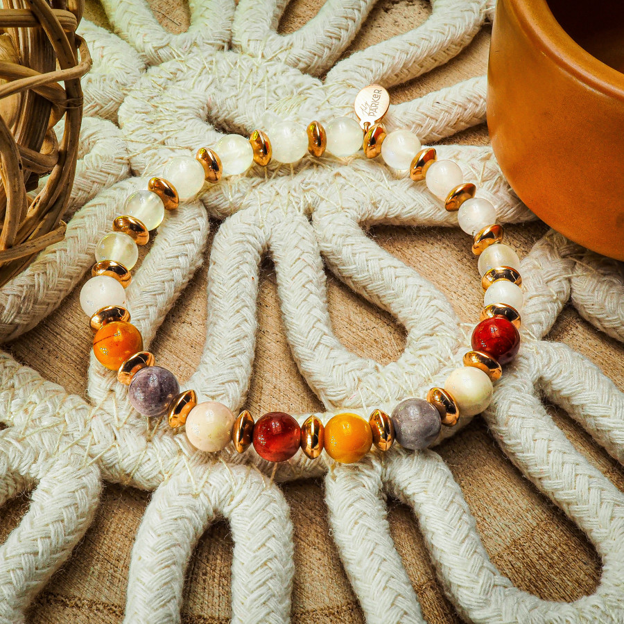 "Super Girl" - Pierre de Lune & Mookaite